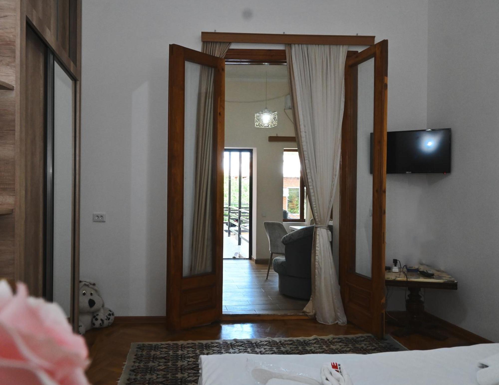 Jerusalem Hotel Κουτάισι Εξωτερικό φωτογραφία